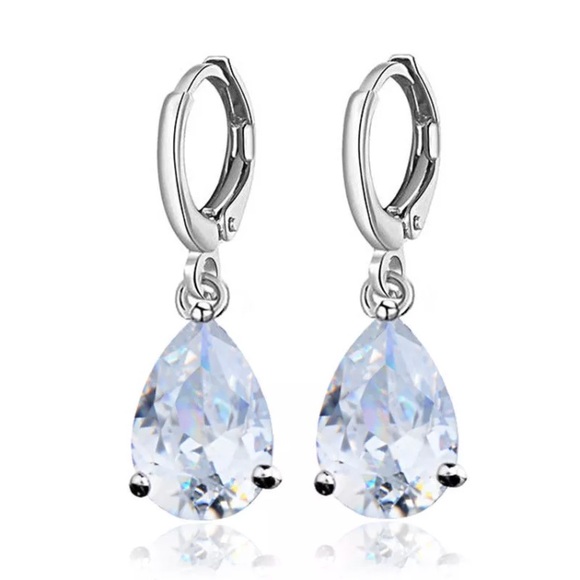💙💎GRATEFUL💙MAKER💎💙 Jewelry - NEW!💙💎CZ TEARDROP EARRINGS💎💙BEAUTIFUL ADORABLE